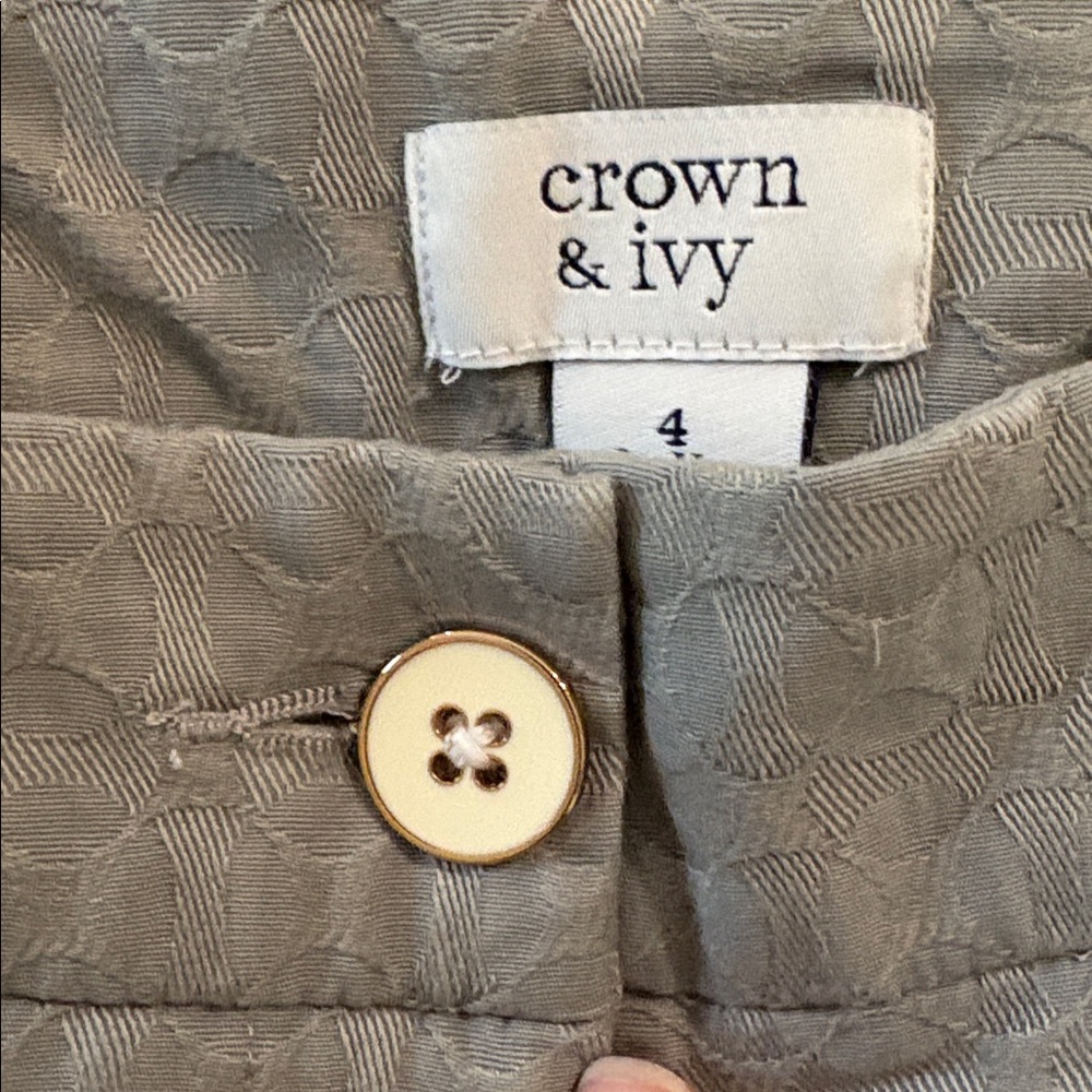 Crown and Ivy shorts Grey Shelby Short 4” inseam stretch NWT size 4 - Picture 9 of 12